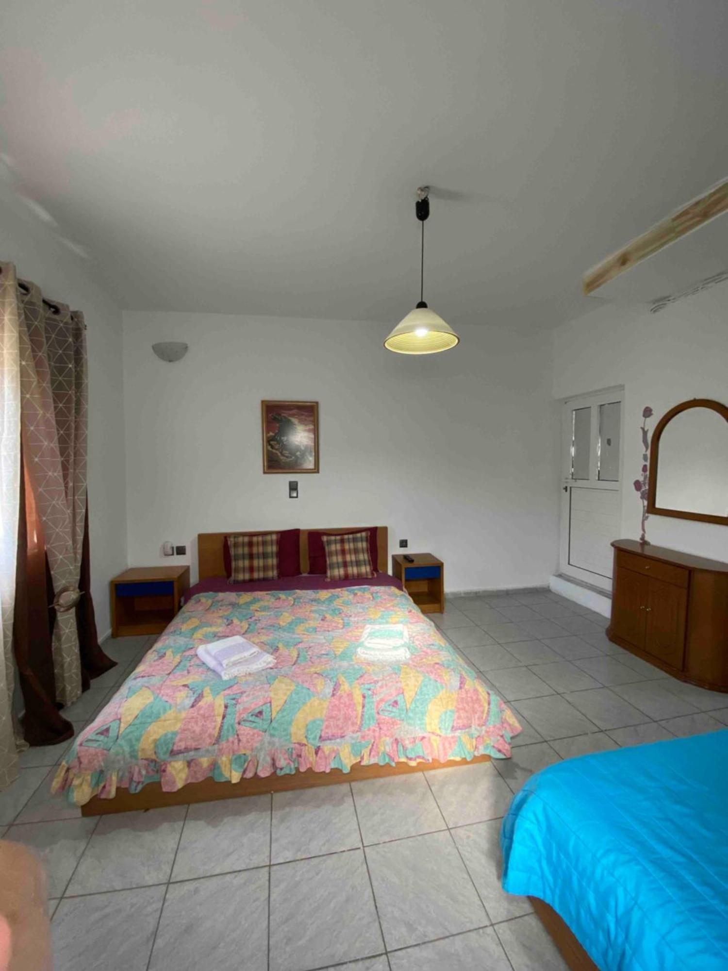 Aggelina Guest House Sárkhos Екстериор снимка